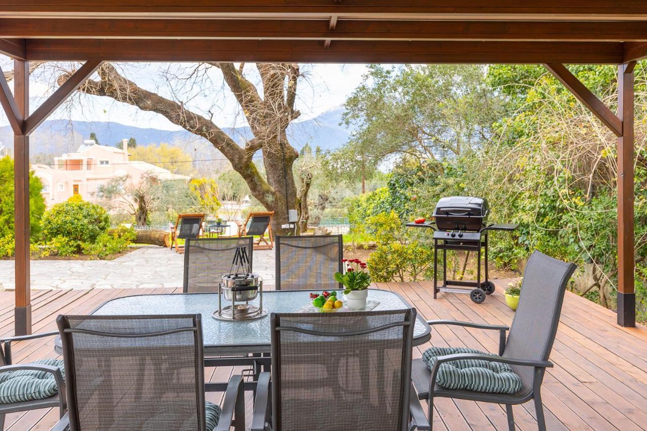 Spyrelia Villa With Private Pool & Outdoor Hot Tub Dassia  Esterno foto