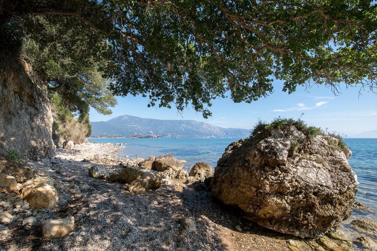 Spyrelia Villa With Private Pool & Outdoor Hot Tub Dassia  Esterno foto
