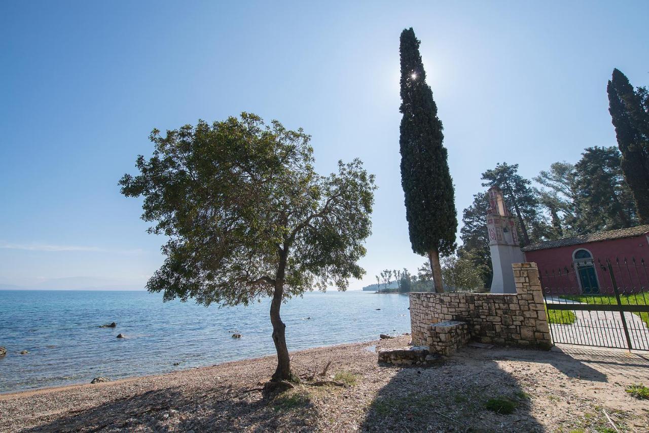 Spyrelia Villa With Private Pool & Outdoor Hot Tub Dassia  Esterno foto